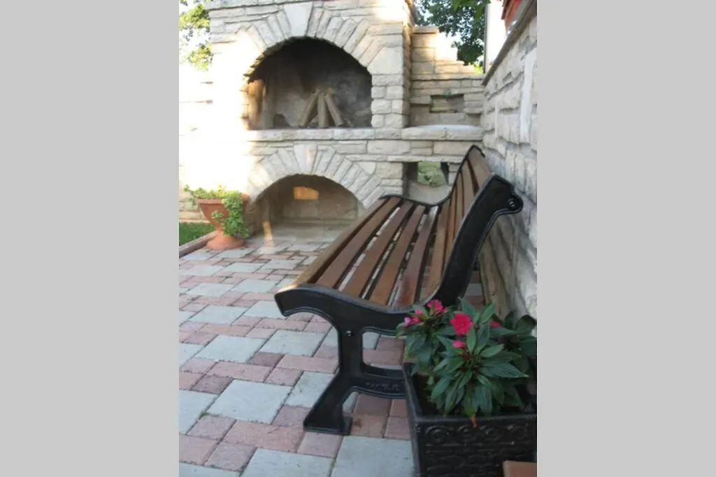 Lejlighed Apartman Matija Rebici- Cozy Getaway With Jacuzzi & Kid'S Playground